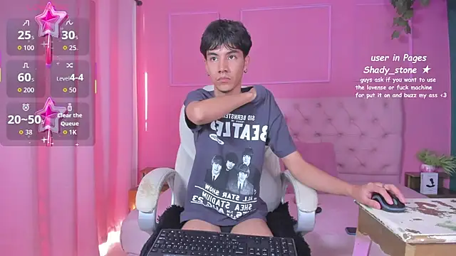 Snapshot of SHADY_STONE chatting on October 31, 8:43 pm SHADY STONE online show from October 31, 8:43 pm