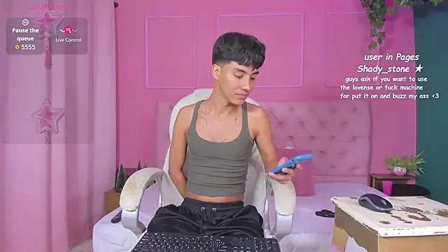 Snapshot of SHADY_STONE chatting on December 15, 10:47 pm SHADY STONE online show from December 15, 10:47 pm