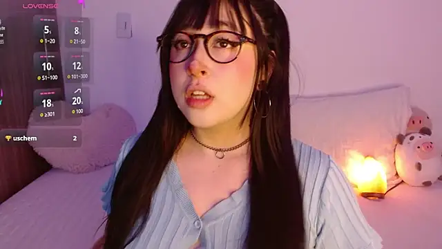 Oliviargf online show from November 17, 12:05 am