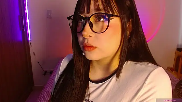 Oliviargf online show from March 6, 12:23 pm