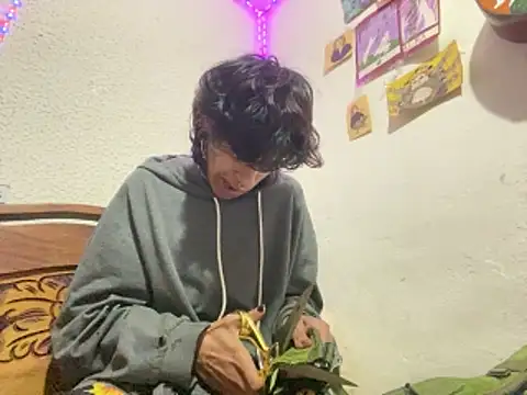 kirito kun online show from March 29, 10:43 pm