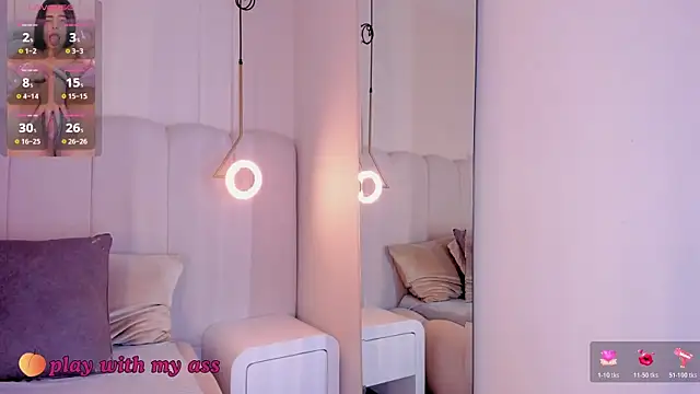 Snapshot of riri_candy chatting on May 23, 4:18 am riri candy online show from May 23, 4:18 am