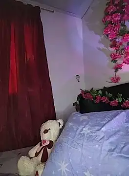 esmeralda jadees online show from September 30, 8:25 pm