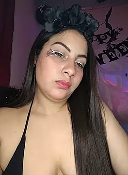 esmeralda jadees online show from October 16, 8:43 pm