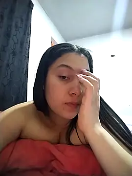 esmeralda jadees online show from December 15, 4:06 am