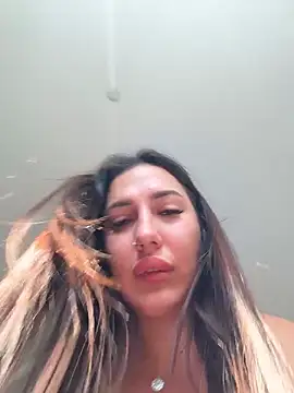 AleksandraRich online show from May 28, 1:03 am