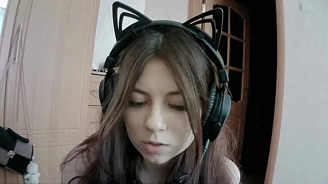 Snapshot of RendyDow chatting on March 20, 10:32 am RendyDow online show from March 20, 10:32 am