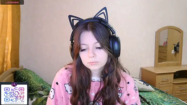 Snapshot of RendyDow chatting on September 26, 7:12 am RendyDow online show from September 26, 7:12 am