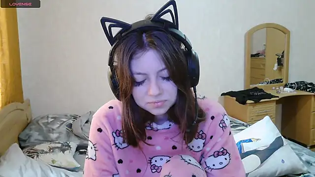 Snapshot of RendyDow chatting on October 7, 7:38 am RendyDow online show from October 7, 7:38 am