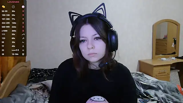 Snapshot of RendyDow chatting on October 30, 5:20 am RendyDow online show from October 30, 5:20 am