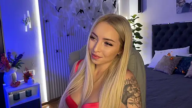 OhMyEmma online show from October 28, 2:15 am