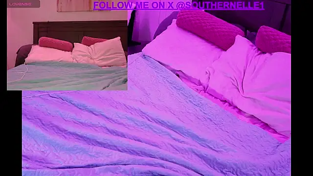 Snapshot of SouthernElle1 chatting on October 3, 12:29 am SouthernElle1 online show from October 3, 12:29 am