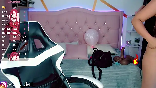 Snapshot of Ashley_dolll chatting on November 5, 9:04 pm Ashley dolll online show from November 5, 9:04 pm