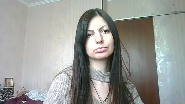 AliseWats online show from March 10, 1:32 pm