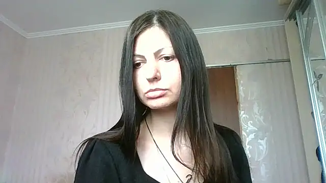 AliseWats online show from March 13, 10:05 am