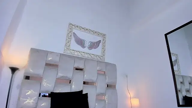 Lola Blondie online show from November 18, 12:20 pm