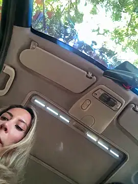 Snapshot of CarinaRose chatting on November 21, 4:05 pm CarinaRose online show from November 21, 4:05 pm