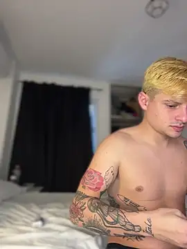 CarinaRose online show from April 11, 9:08 pm