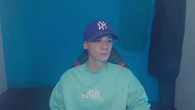 Snapshot of Burperking420_ chatting on March 15, 5:37 pm Burperking420 online show from March 15, 5:37 pm