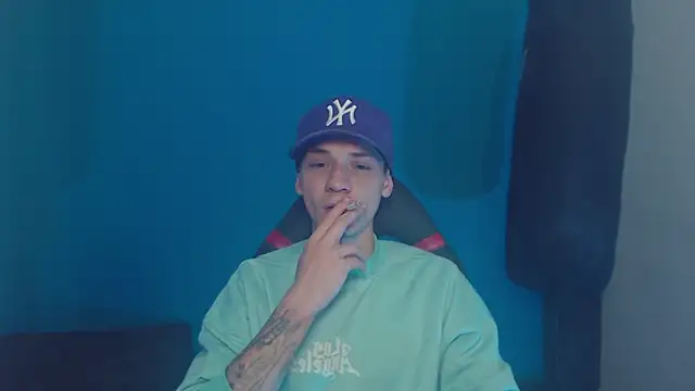 Snapshot of Burperking420_ chatting on March 15, 9:05 pm Burperking420 online show from March 15, 9:05 pm