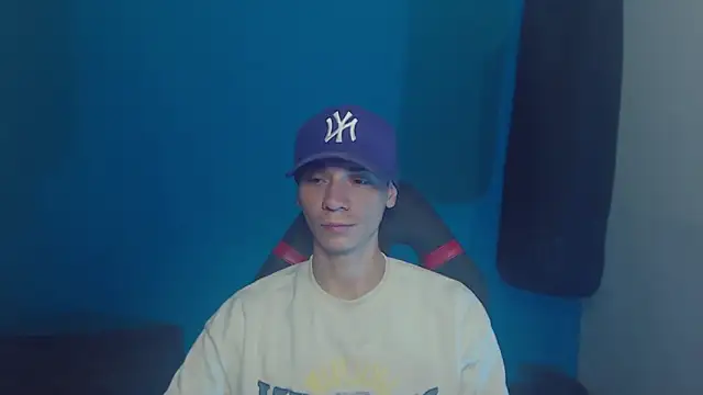 Snapshot of Burperking420_ chatting on March 17, 12:41 am Burperking420 online show from March 17, 12:41 am