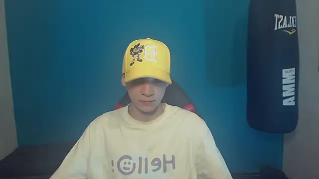 Snapshot of Burperking420_ chatting on September 15, 7:14 pm Burperking420 online show from September 15, 7:14 pm