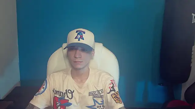 Snapshot of Burperking420_ chatting on October 19, 7:36 pm Burperking420 online show from October 19, 7:36 pm