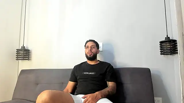 ASHLEY AND ASH online show from September 12, 8:42 pm