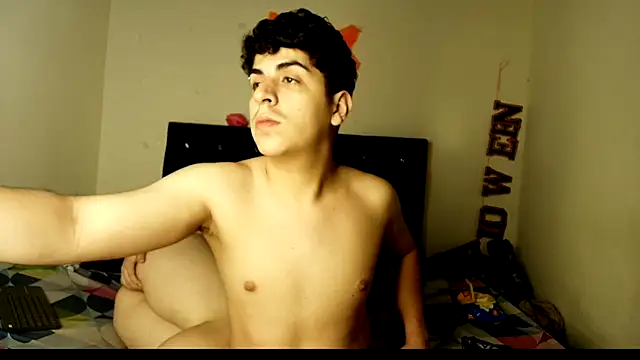 Kymberlyandlucas2 online show from October 23, 4:23 am