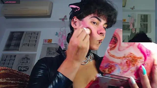 Snapshot of PainPrince69 chatting on October 7, 4:53 am PainPrince69 online show from October 7, 4:53 am