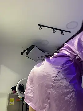 AlesiaCooper online show from October 18, 12:06 pm