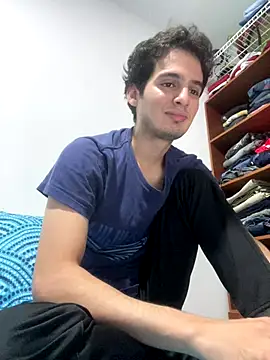 Thiagobb7 online show from December 13, 11:21 pm