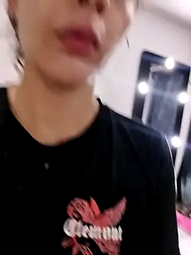 hotsexass online show from April 8, 11:21 am