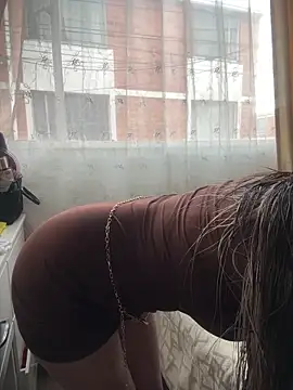 VictoriaGerard Pink online show from February 2, 9:57 pm