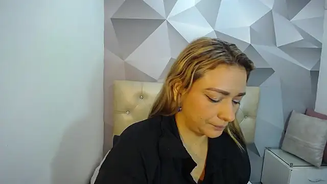 Milf-Prettyboobs online show from December 20, 10:55 am