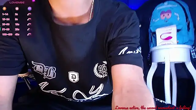 Snapshot of dareck_18 chatting on September 30, 12:04 am dareck 18 online show from September 30, 12:04 am