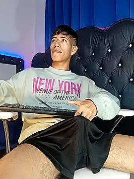 Snapshot of dareck_18 chatting on October 4, 3:10 pm dareck 18 online show from October 4, 3:10 pm