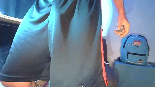 dareck 18 online show from June 12, 1:26 am