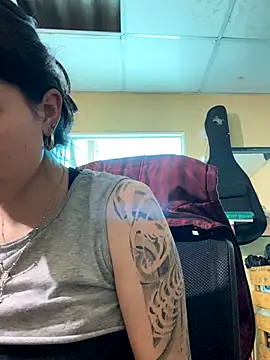 Snapshot of val_zx chatting on September 17, 3:46 pm val zx online show from September 17, 3:46 pm