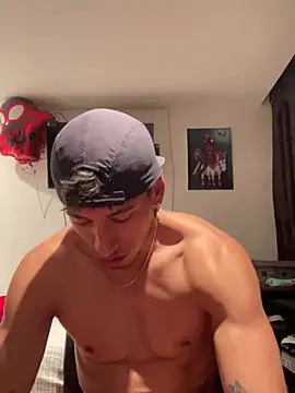 Snapshot of Thiago_Happy chatting on March 10, 4:28 am Thiago Happy online show from March 10, 4:28 am