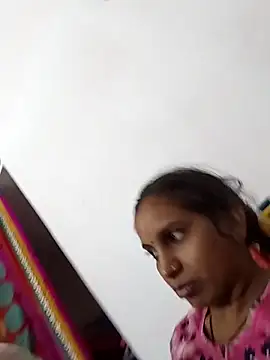 Hotty-Nidhi online show from November 23, 3:28 am