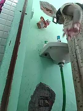 Hotty-Nidhi online show from February 16, 2:18 am