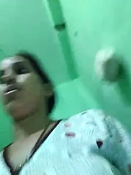 Hotty-Nidhi online show from March 25, 2:56 pm