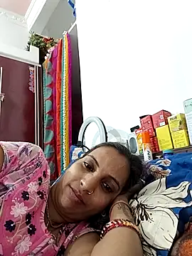 Hotty-Nidhi online show from April 7, 5:46 pm