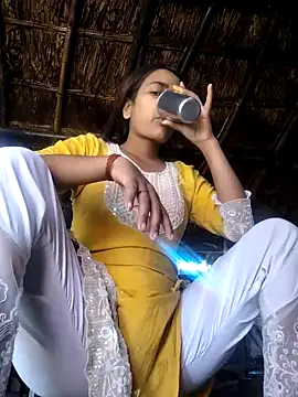 indiancute43 online show from April 11, 2:16 am