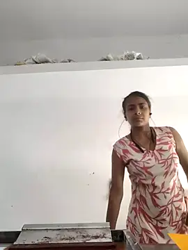 Snapshot of indiancute43 chatting on June 8, 7:09 am indiancute43 online show from June 8, 7:09 am