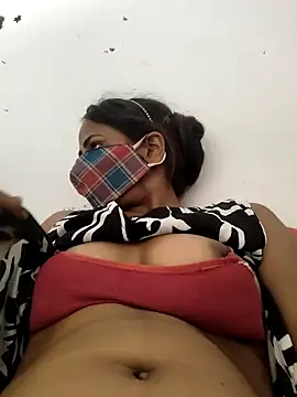 Snapshot of indiancute43 chatting on July 4, 9:59 am indiancute43 online show from July 4, 9:59 am