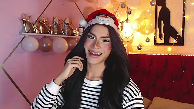 agatha rodriguez online show from December 14, 7:40 pm