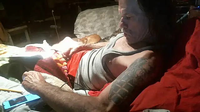 Snapshot of hahard1onestill chatting on February 10, 11:03 am hahard1onestill online show from February 10, 11:03 am