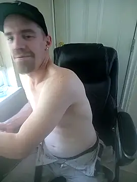 Snapshot of Slim_Whitey chatting on September 19, 10:43 pm Slim Whitey online show from September 19, 10:43 pm